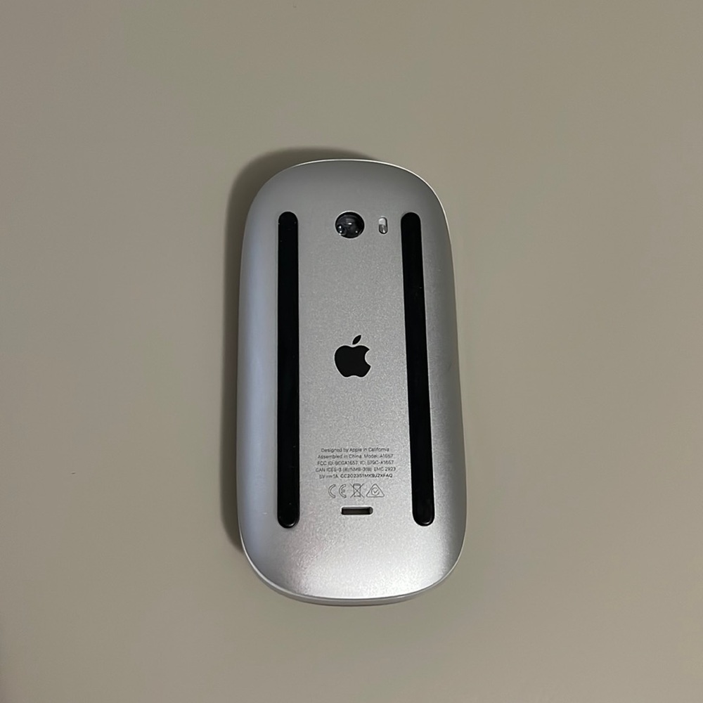 Apple Magic Mouse - Picture 2 of 5